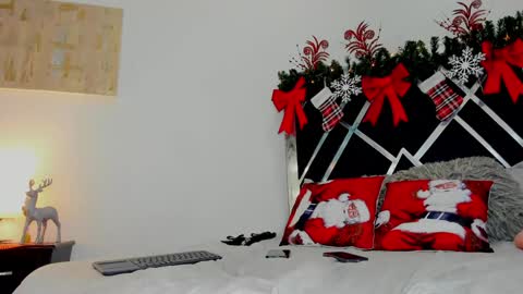 Anah online show from December 23, 4:17 pm