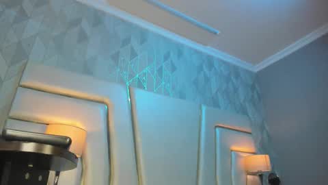 Anahis online show from October 31, 4:57 am