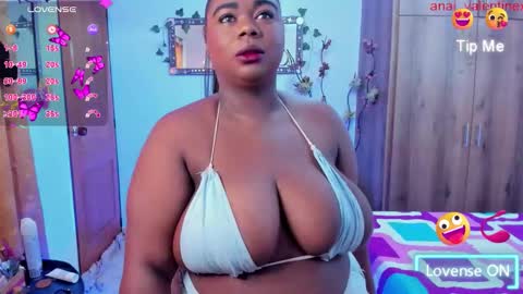 Snapshot of anai_valentinex chatting on January 18, 3:49 pm anai_valentinex online show from January 18, 3:49 pm