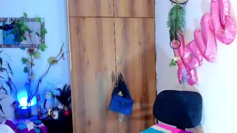 anai_valentinex online show from July 14, 2:05 am