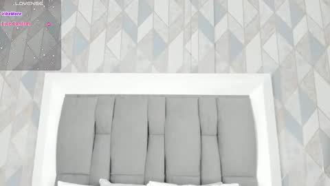   online show from October 9, 11:30 am