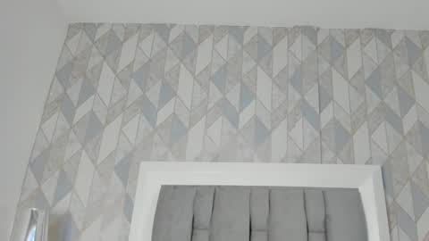   online show from January 7, 11:23 am