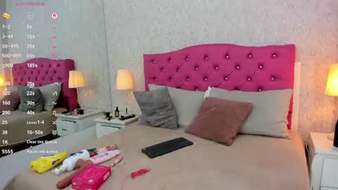 Anais online show from June 27, 7:30 pm