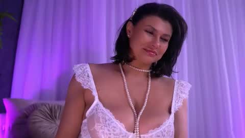 Anais online show from February 28, 5:08 am