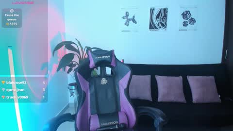      help me to get 100 thumps up  online show from October 11, 12:32 am