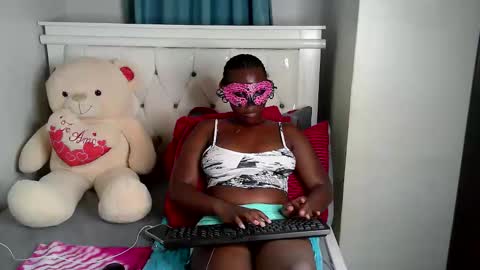 Snapshot of anakiss7 chatting on February 25, 8:07 pm anakiss7 online show from February 25, 8:07 pm