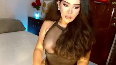 Snapshot of analordgoddessxx chatting on February 15, 11:01 pm Thena online show from February 15, 11:01 pm