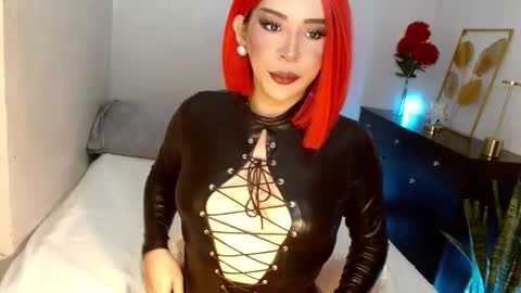 Snapshot of analordgoddessxx chatting on March 2, 9:27 am Thena online show from March 2, 9:27 am