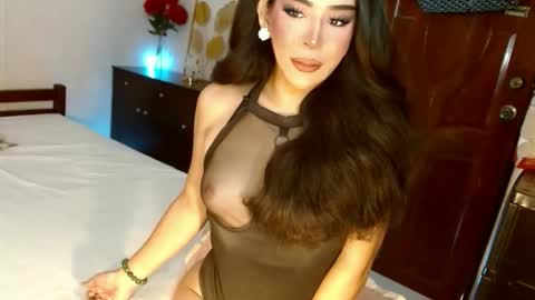 Snapshot of analordgoddessxx chatting on April 24, 12:13 am Thena online show from April 24, 12:13 am
