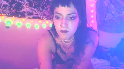 Snapshot of analove_666 chatting on May 21, 8:43 am AnaLove online show from May 21, 8:43 am