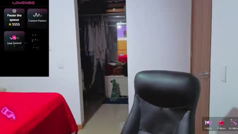 Snapshot of anamaar chatting on February 19, 2:40 am Ana online show from February 19, 2:40 am