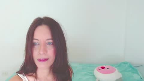 anapereira12 online show from May 31, 5:31 pm