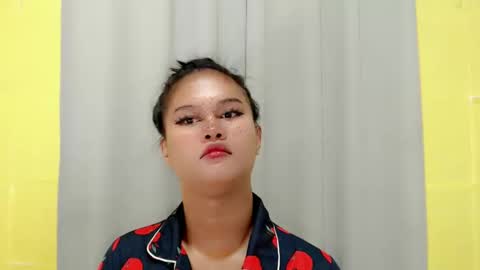 Snapshot of anaruru_ chatting on December 13, 9:35 am ANA online show from December 13, 9:35 am