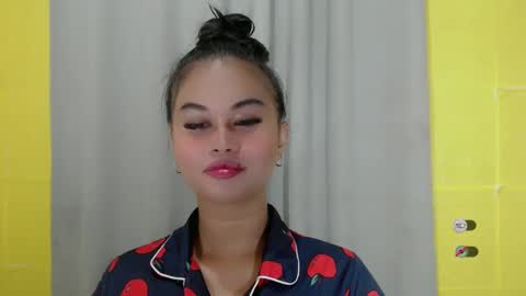 Snapshot of anaruru_ chatting on January 20, 7:35 pm ANA online show from January 20, 7:35 pm