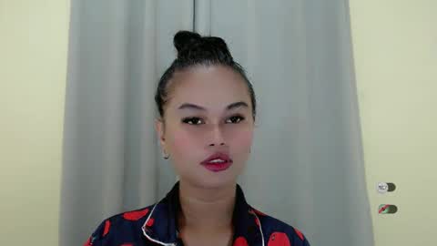 Snapshot of anaruru_ chatting on January 26, 1:04 pm ANA online show from January 26, 1:04 pm