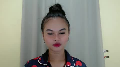 Snapshot of anaruru_ chatting on January 27, 8:49 pm ANA online show from January 27, 8:49 pm