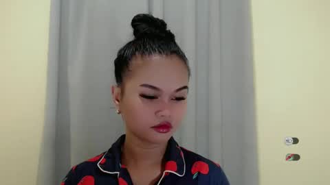 Snapshot of anaruru_ chatting on February 5, 3:20 pm ANA online show from February 5, 3:20 pm