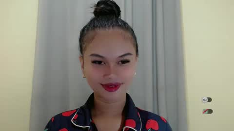 Snapshot of anaruru_ chatting on February 18, 5:31 pm ANA online show from February 18, 5:31 pm