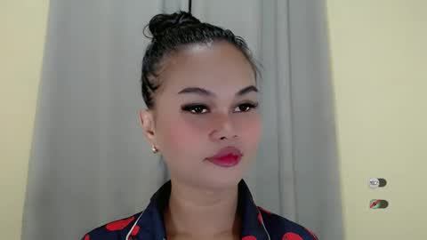 Snapshot of anaruru_ chatting on February 24, 3:20 pm ANA online show from February 24, 3:20 pm