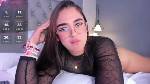 Anasha online show from April 11, 7:45 am