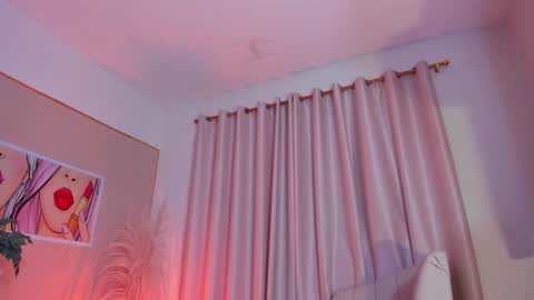 Ana online show from February 3, 11:47 pm