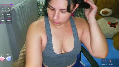 Snapshot of anaspark chatting on June 23, 12:47 pm Ana online show from June 23, 12:47 pm