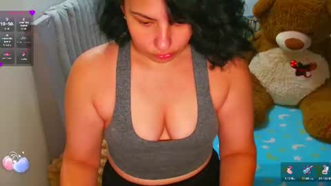 Snapshot of anaspark chatting on July 28, 12:59 pm Ana online show from July 28, 12:59 pm