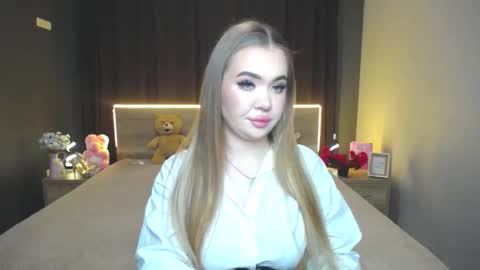 anastacyyellig online show from February 21, 9:27 pm