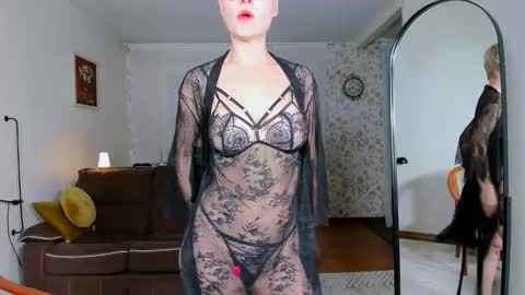 Snapshot of anastasiagate chatting on November 7, 5:18 am Anastasia online show from November 7, 5:18 am