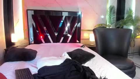 Anastasia online show from December 18, 1:50 pm