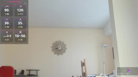 Snapshot of anax69 chatting on November 12, 8:37 am mario online show from November 12, 8:37 am