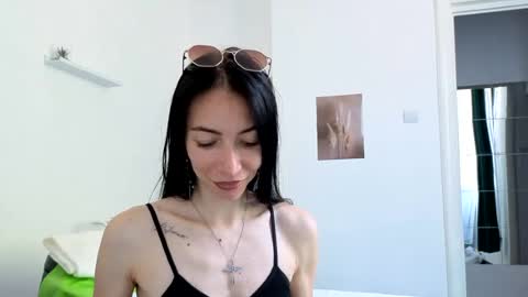 sweetSin online show from July 13, 7:22 am