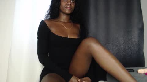 Snapshot of anayah002 chatting on March 12, 3:23 am mayah online show from March 12, 3:23 am