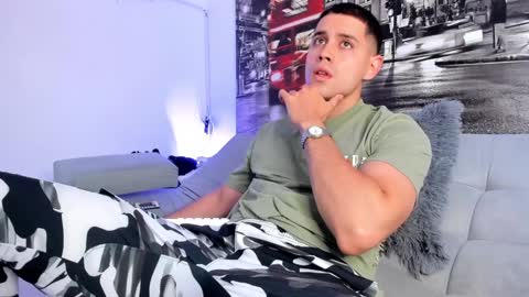 Snapshot of ander_perez chatting on January 4, 4:11 pm ANDER online show from January 4, 4:11 pm