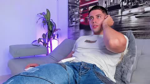 Snapshot of ander_perez chatting on January 28, 2:21 pm ANDER online show from January 28, 2:21 pm