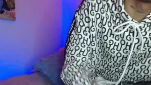 Snapshot of andersonz98 chatting on October 26, 2:17 am andersonZ98 online show from October 26, 2:17 am