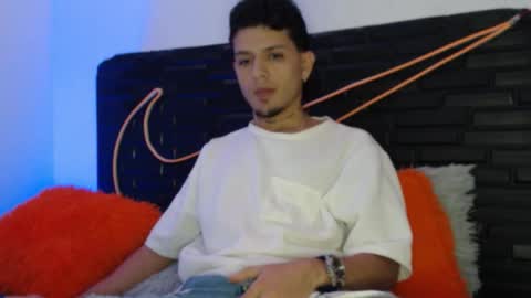 Snapshot of andersonz98 chatting on December 15, 3:11 am andersonZ98 online show from December 15, 3:11 am