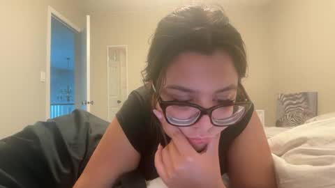 Snapshot of anditspinkxo chatting on July 30, 2:32 am anditspinkxo online show from July 30, 2:32 am