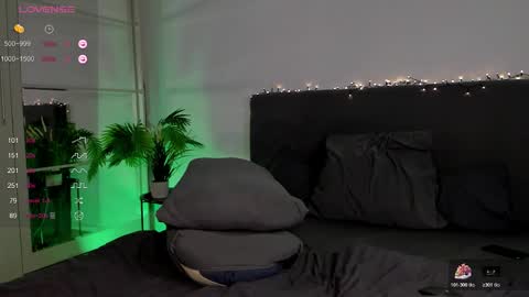 Snapshot of andracura chatting on January 13, 1:27 pm Adriana online show from January 13, 1:27 pm