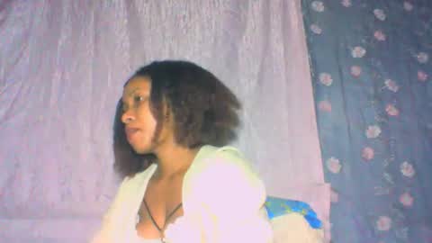 Snapshot of andre415913 chatting on April 4, 3:20 pm andre415913 online show from April 4, 3:20 pm