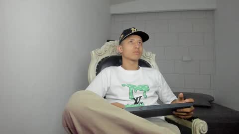 Andre Blow online show from September 21, 11:23 am
