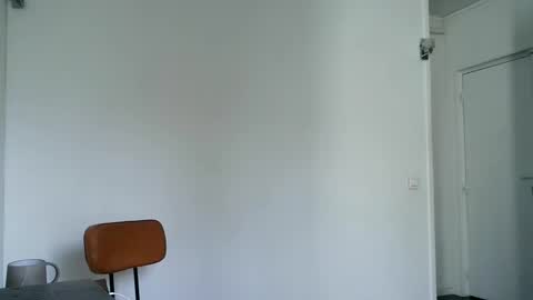 Snapshot of andre_m12 chatting on April 28, 8:30 am Andrew m12 online show from April 28, 8:30 am