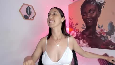 A l e online show from December 15, 7:18 pm