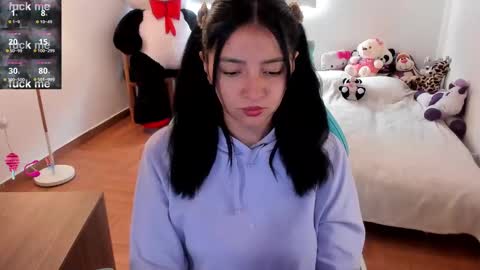 Snapshot of andrea_bonnie chatting on February 17, 3:53 pm andrea_bonnie online show from February 17, 3:53 pm