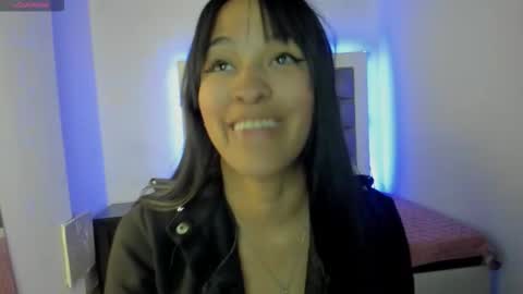 andrea_brunette_ online show from September 24, 1:25 pm