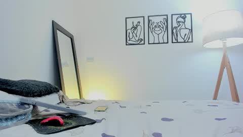 Snapshot of andrea_cherryy_ chatting on February 2, 11:53 am Andrea Cherry online show from February 2, 11:53 am