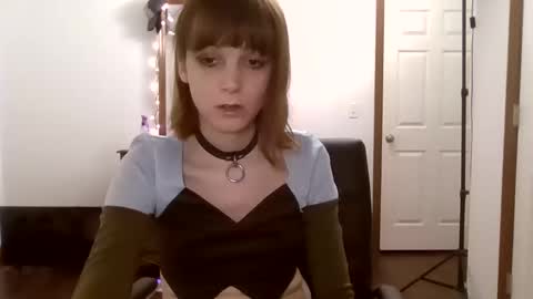 andrea online show from December 18, 5:26 am