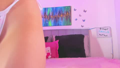 Snapshot of andrea_flow chatting on December 23, 2:50 pm Andrea online show from December 23, 2:50 pm