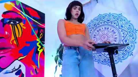 Andrea online show from June 17, 7:59 pm