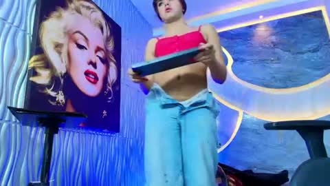 Andrea online show from July 20, 7:49 pm